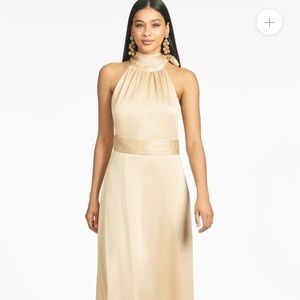 Worn as my mother of the groom dress, absolute perfection!